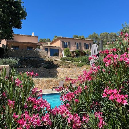 莱文达林住宿加早餐旅馆 Entrecasteaux 外观 照片